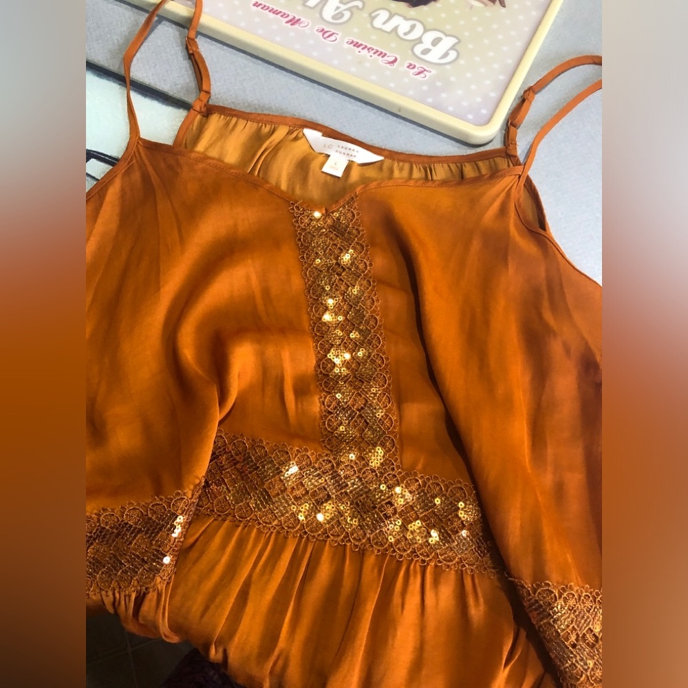 Woven Lace-Trim Cami Top in Rust
Lauren Conrad
Size L - Picture 6 of 7